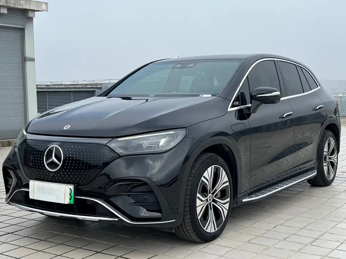 MERCEDES BENZ EQE SUV  2024