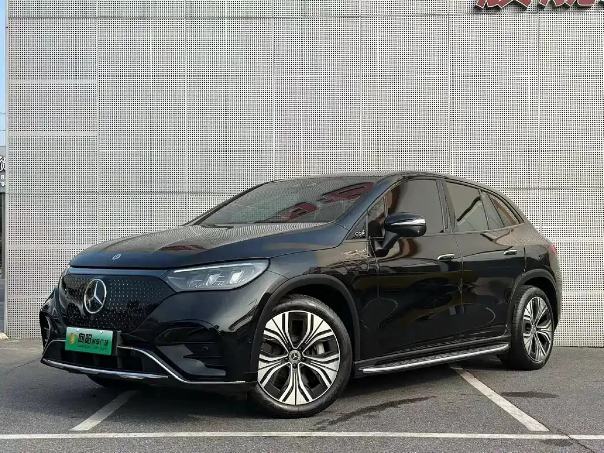MERCEDES BENZ EQE SUV  2023