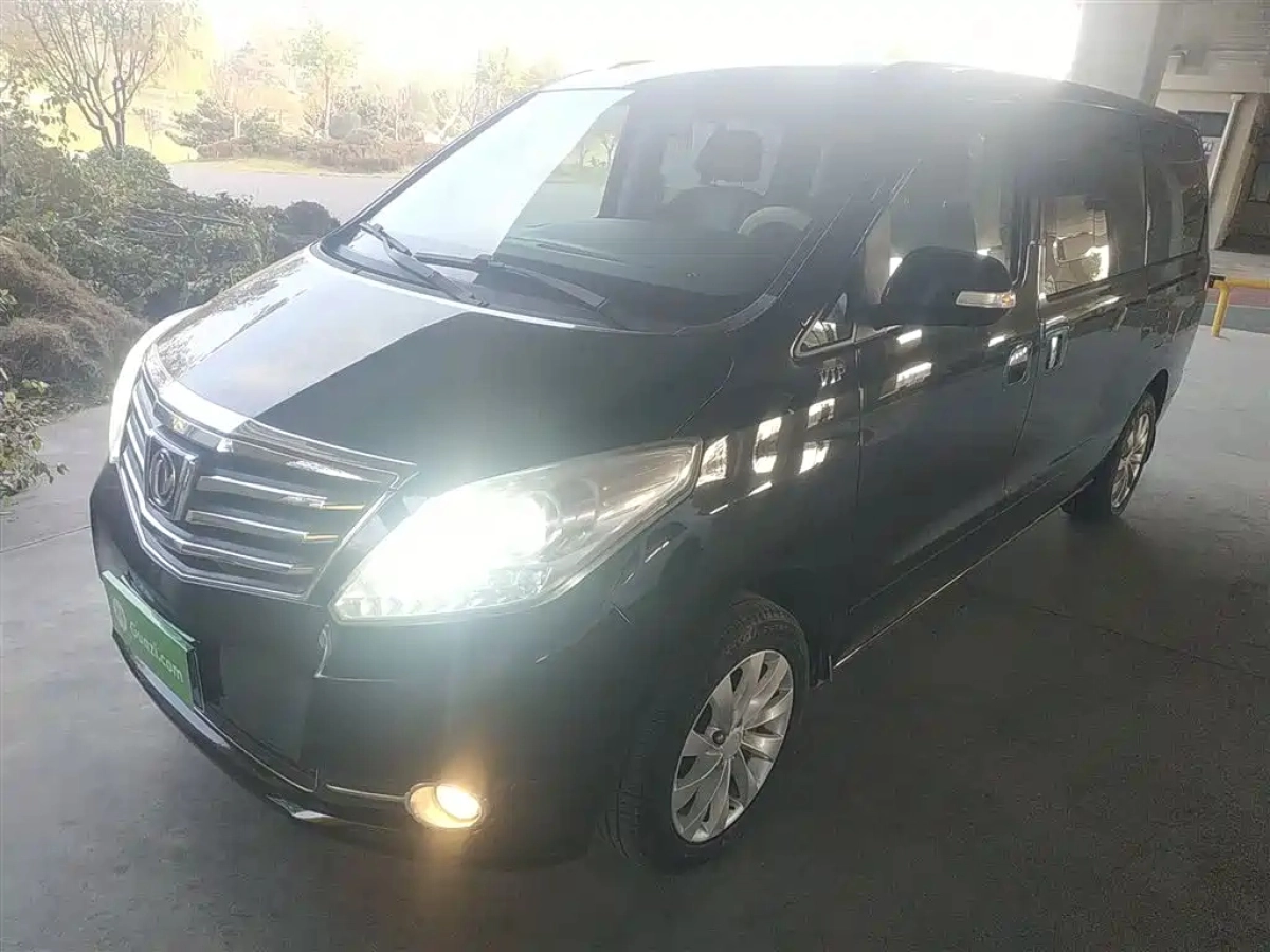DONGFENG FORTHING CM7  2019