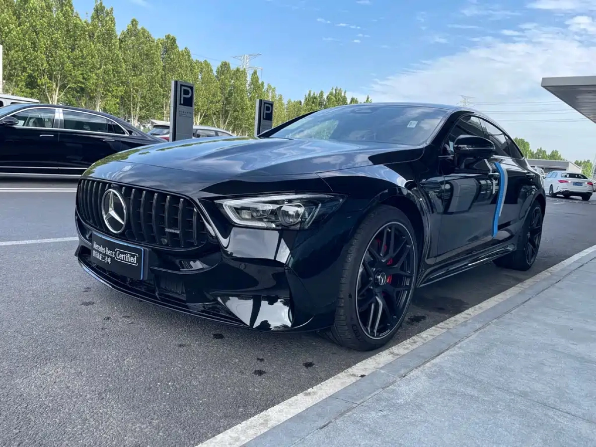 MERCEDES BENZ AMG GT  2025