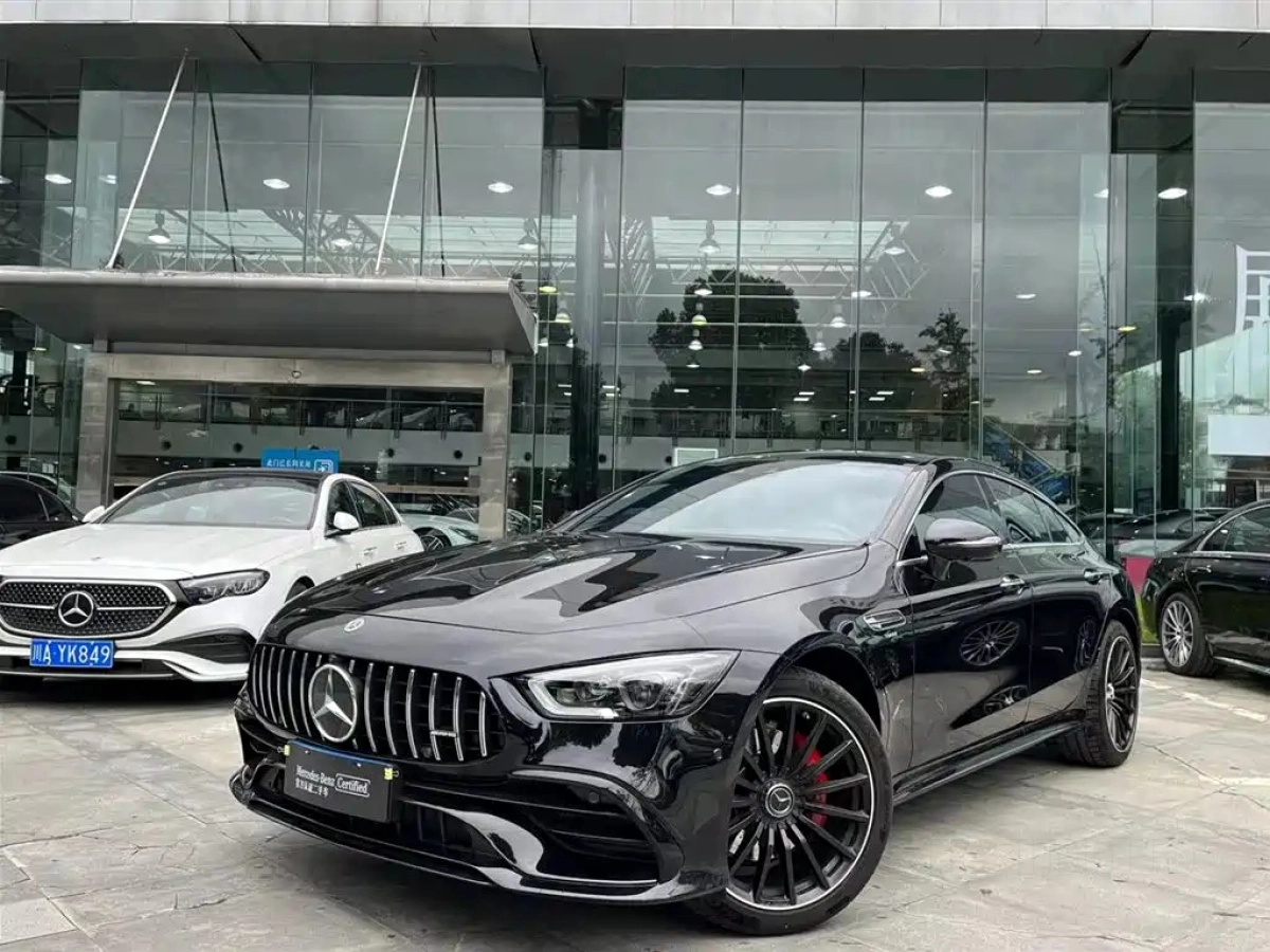 MERCEDES BENZ AMG GT  2024