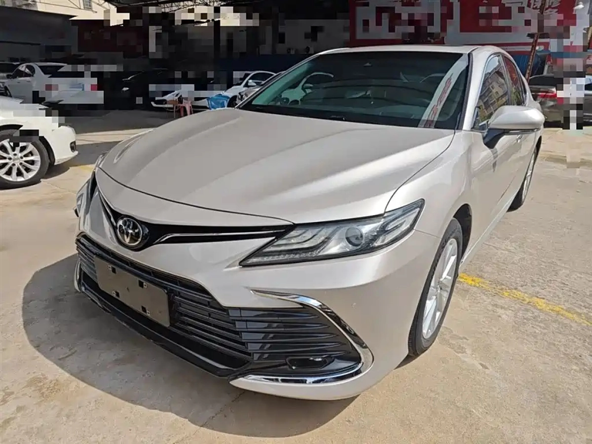 TOYOTA CAMRY