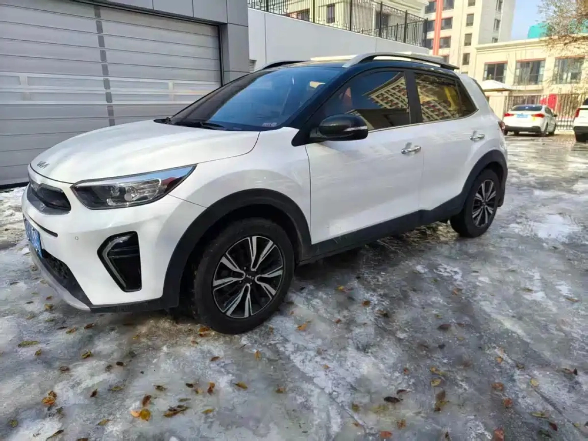 KIA KX1