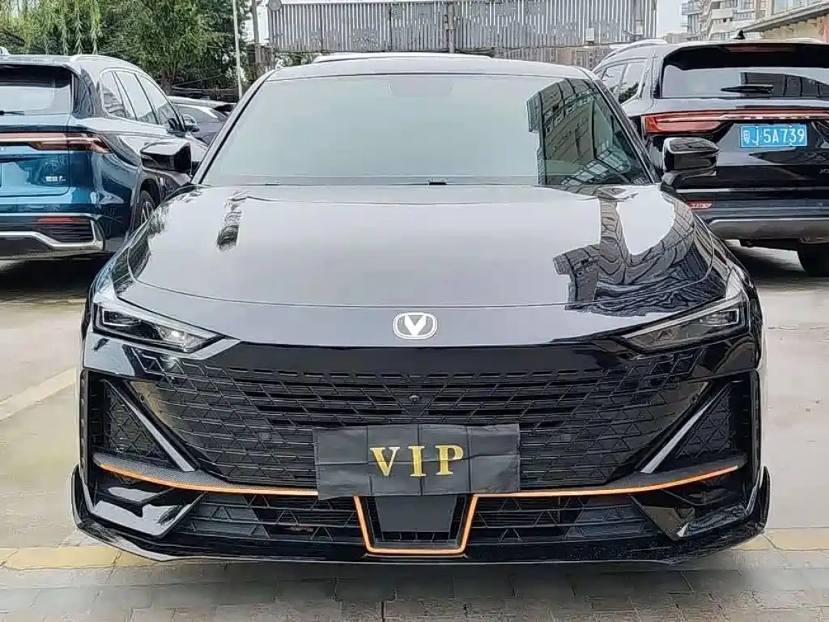 CHANGAN UNI-V