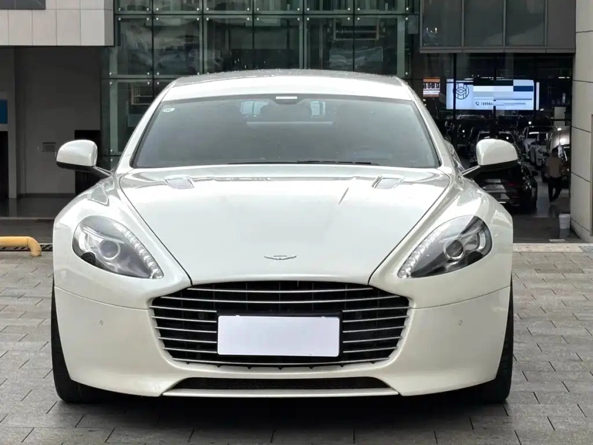 ASTON MARTIN RAPIDE