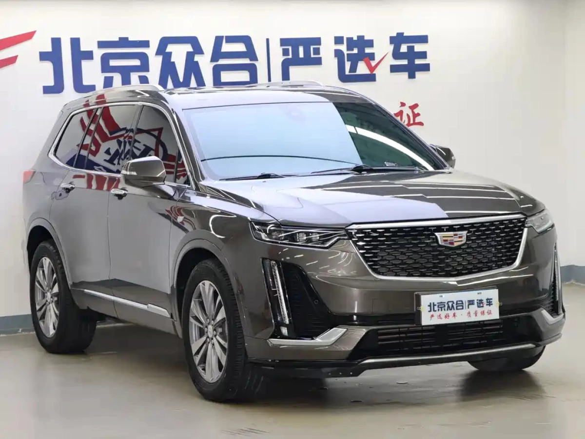 CADILLAC XT6