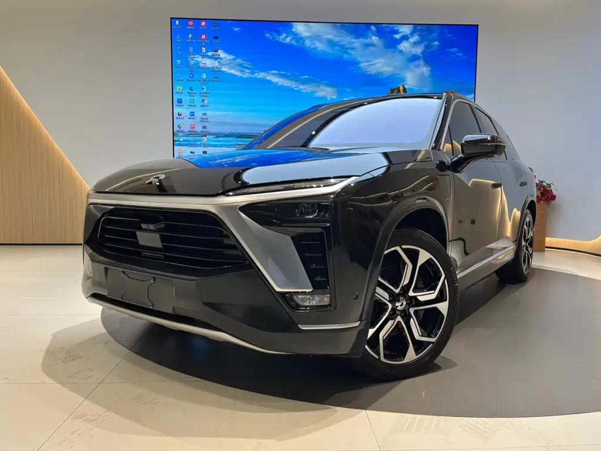 NIO ES8