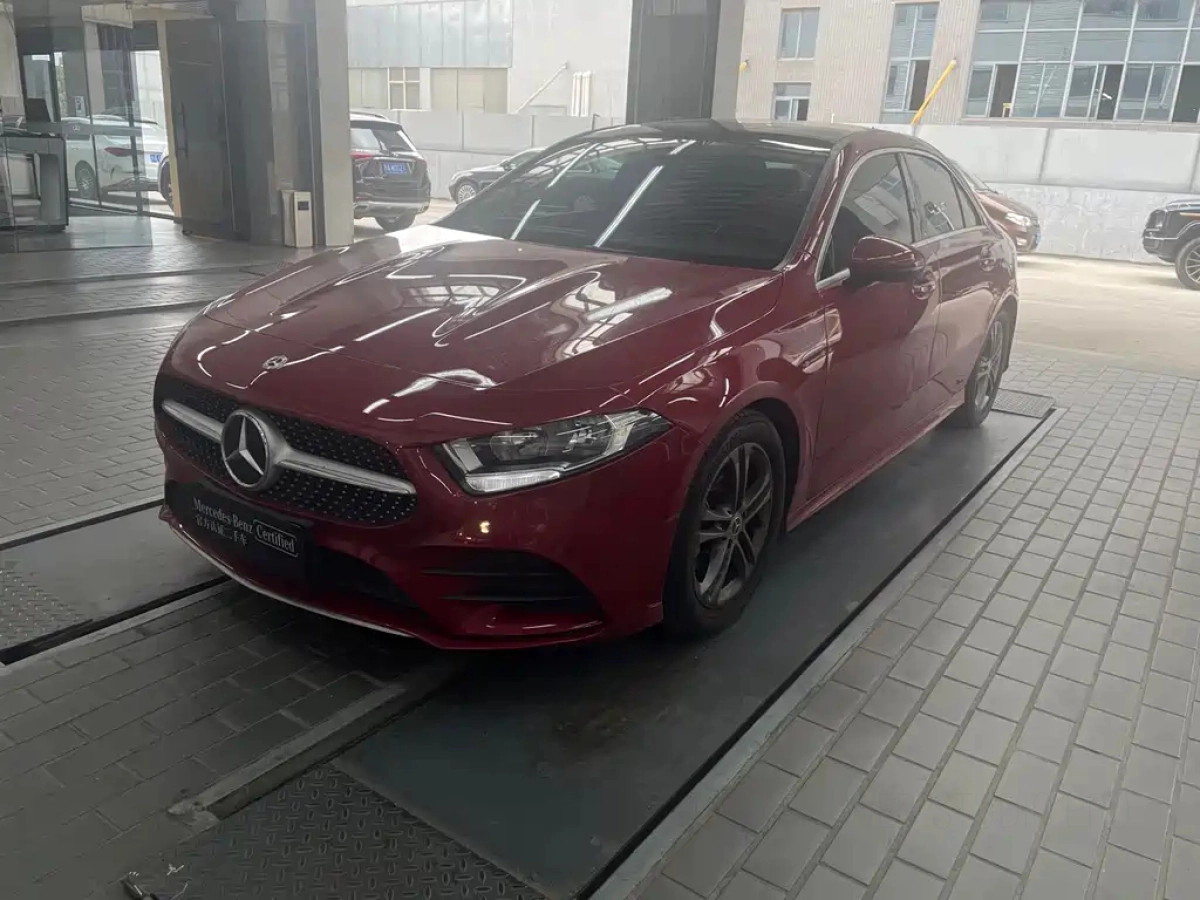 MERCEDES BENZ A-CLASS  2020