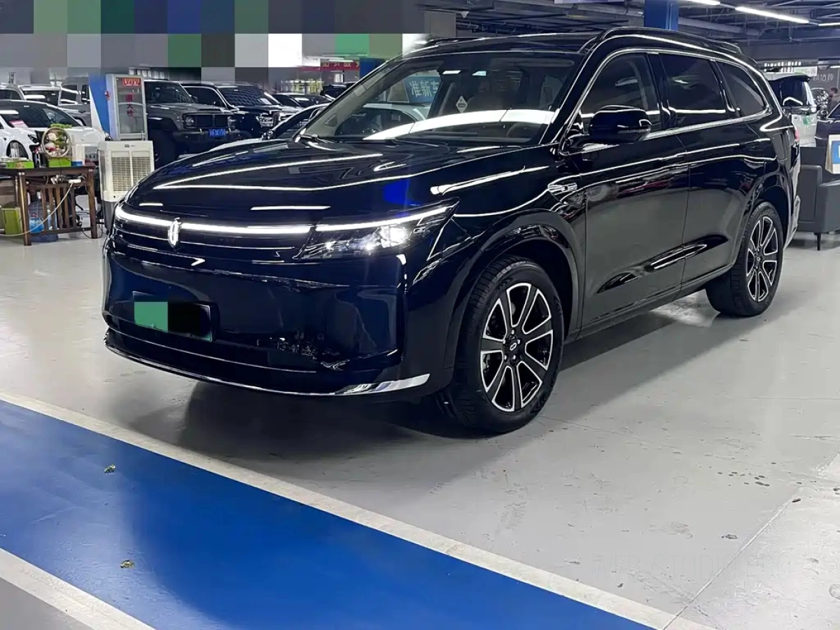 HUAWEI HARMON AITO M7  2024