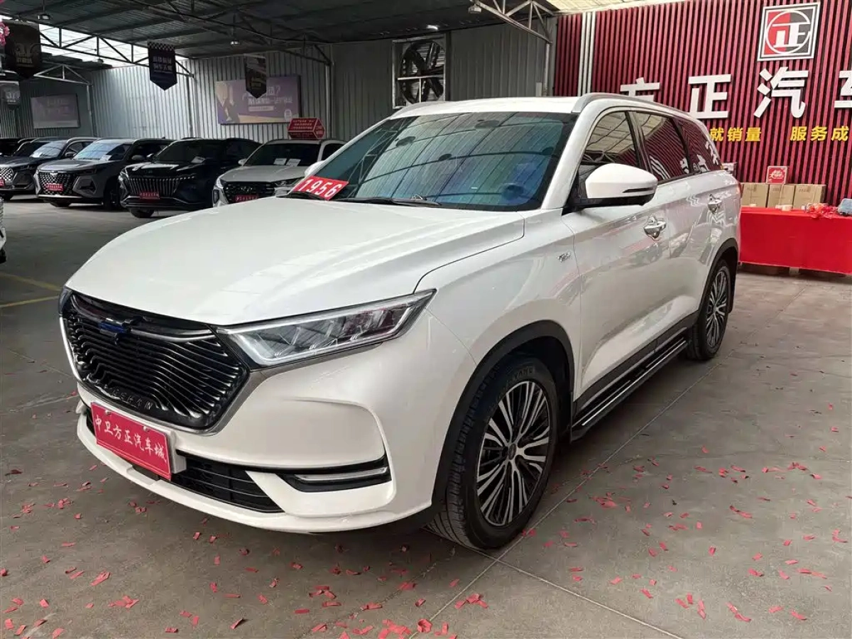 CHANGAN OSHAN X7