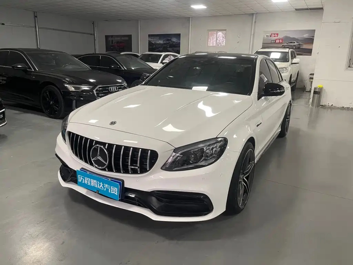 MERCEDES BENZ C-CLASS AMG  2021