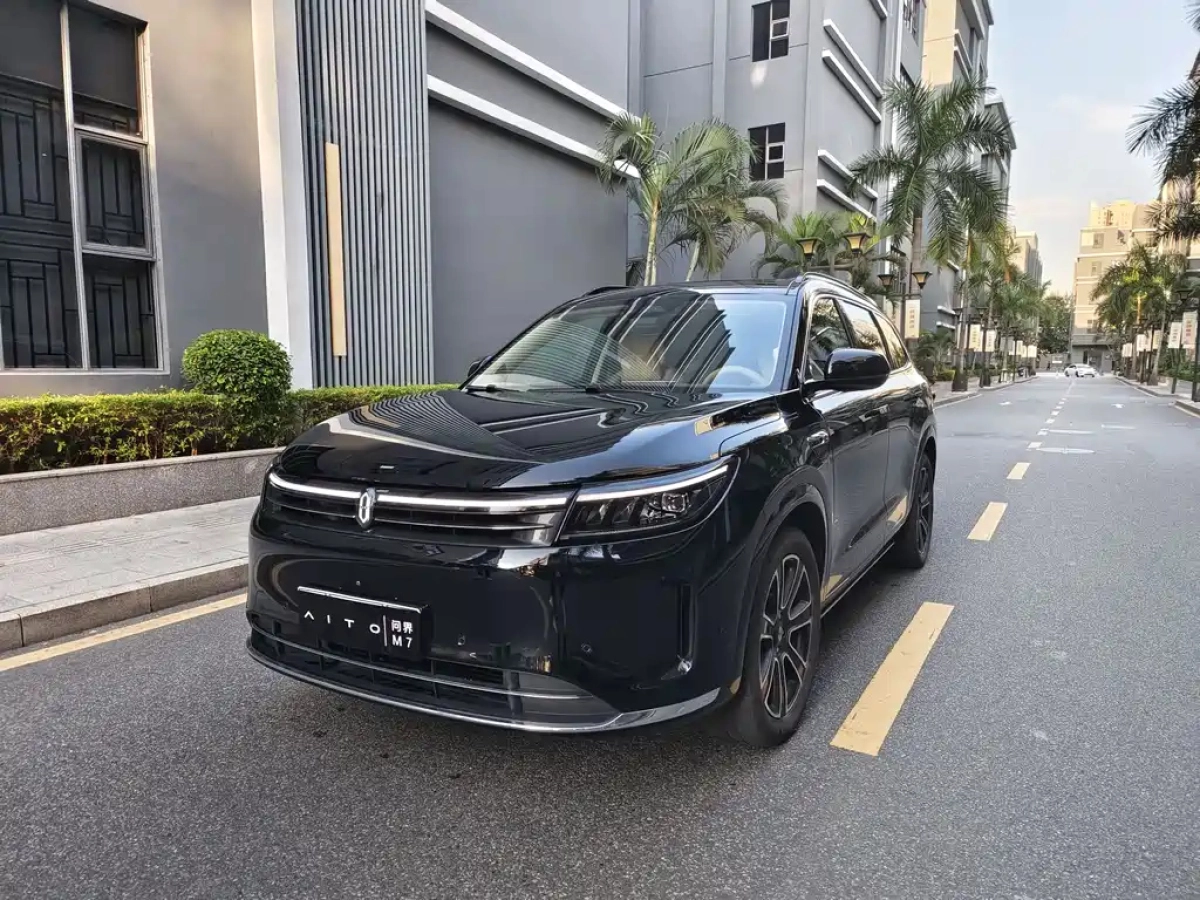 HUAWEI HARMON AITO M7