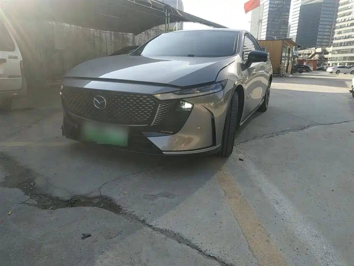 MAZDA EZ-6  2025