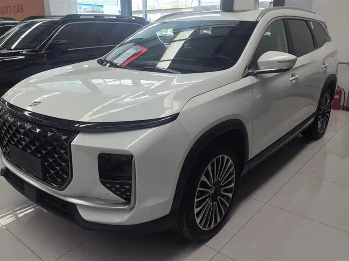 JETOUR SHANHAI L9  2025