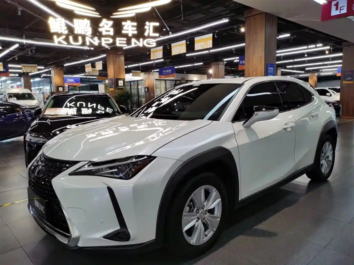 LEXUS UX  2022