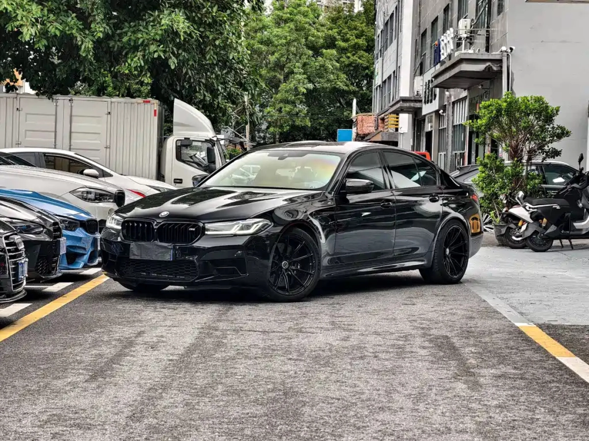 BMW M5