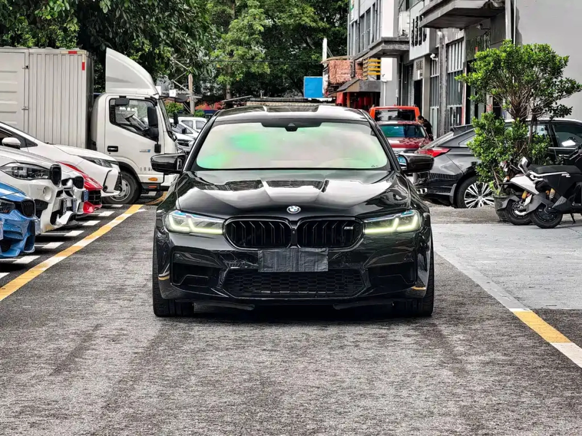 BMW M5