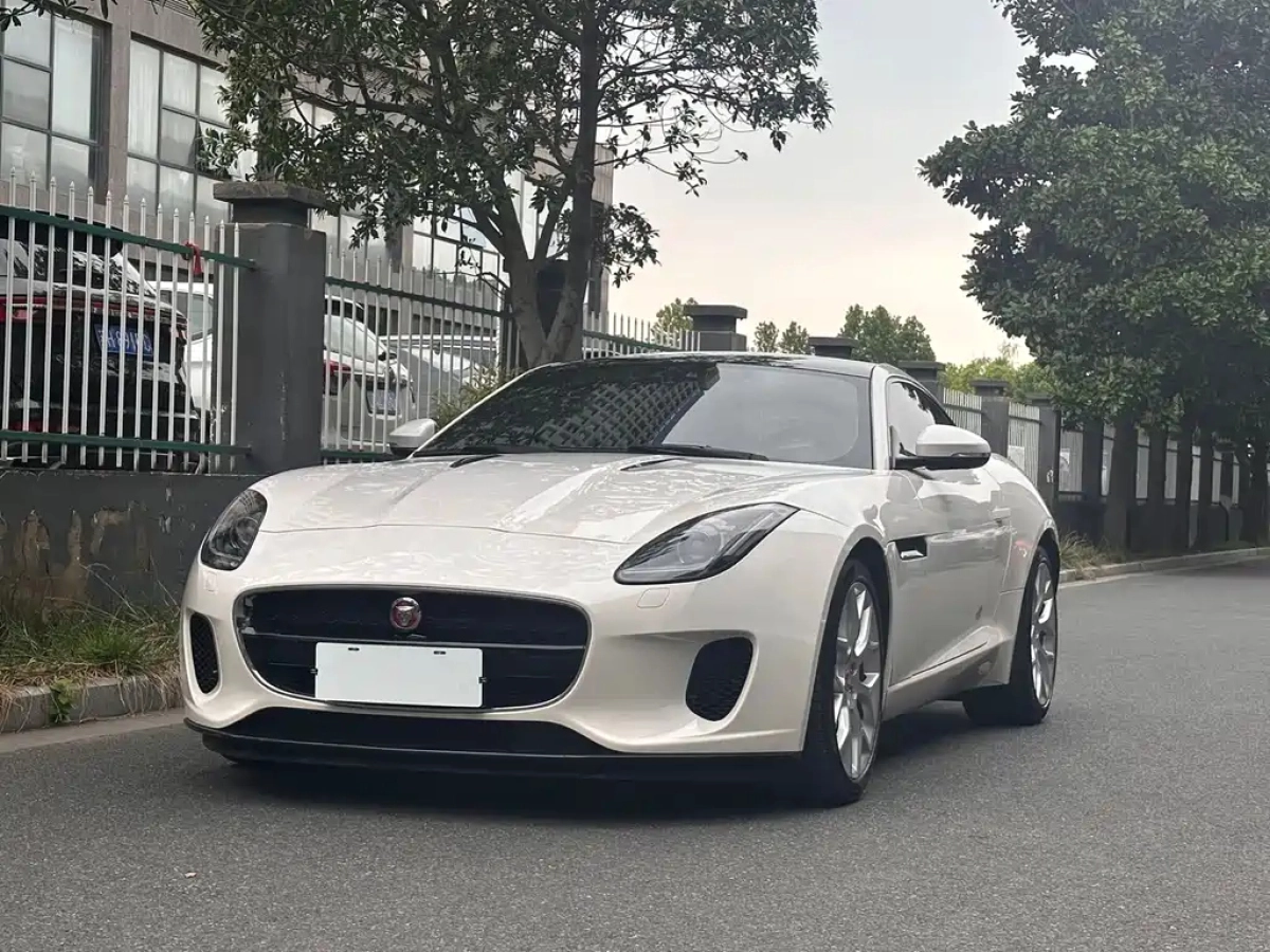 JAGUAR F-TYPE  2020