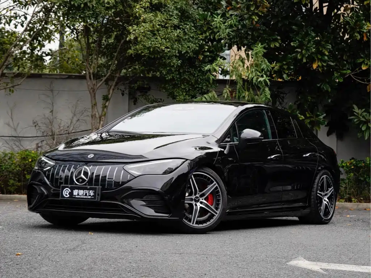 MERCEDES BENZ EQE AMG