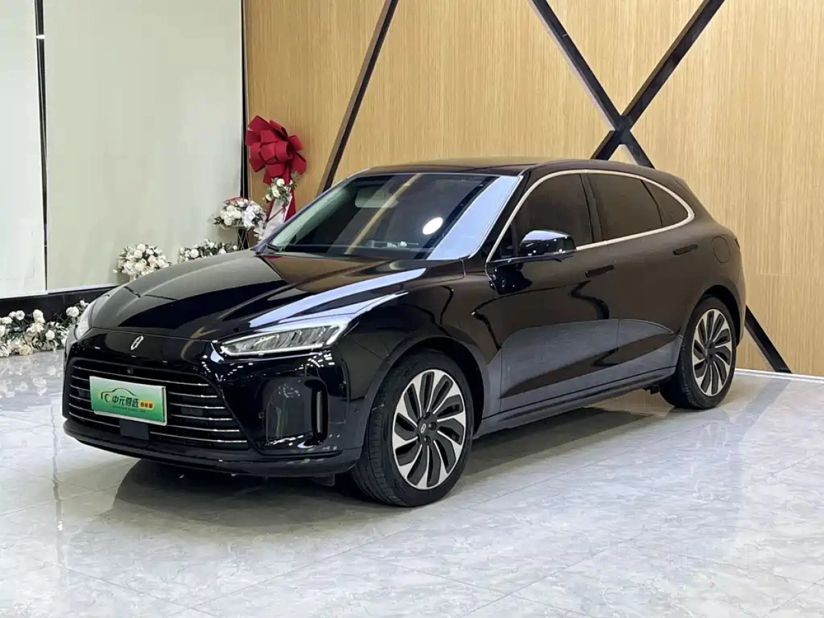 HUAWEI HARMON AITO M5  2022