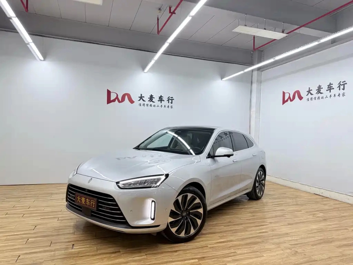 HUAWEI HARMON AITO M5