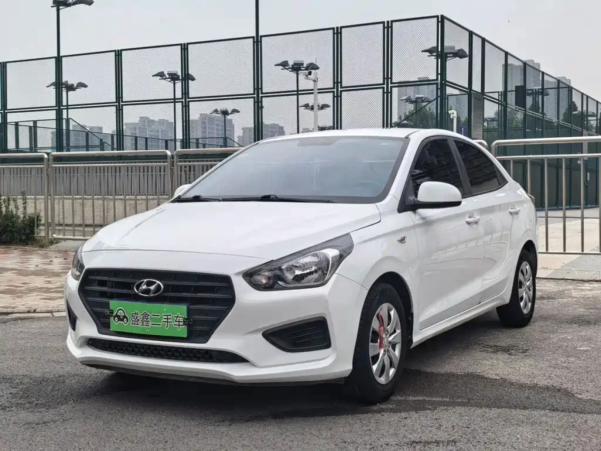 HYUNDAI SOLARIS  2019