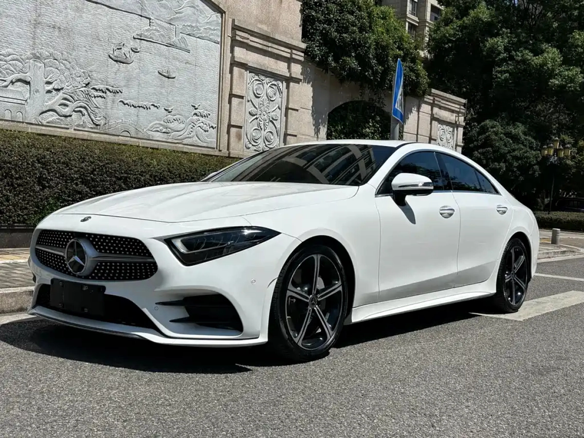 MERCEDES BENZ CLS  2020