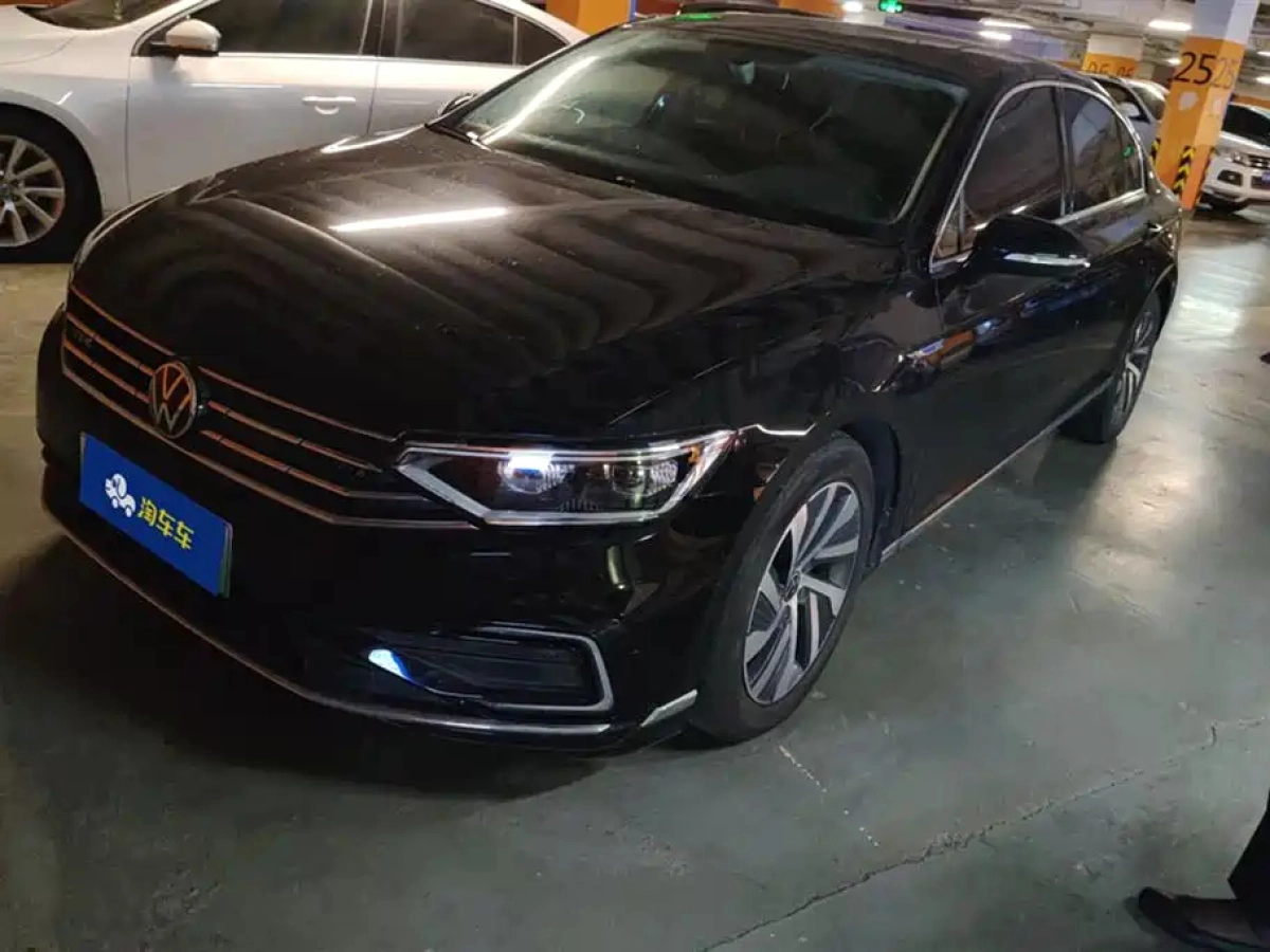 VOLKSWAGEN MAGOTAN GTE PLUG IN HYBRID  2021