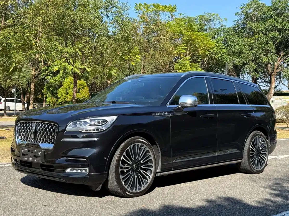 LINCOLN AVIATOR  2021