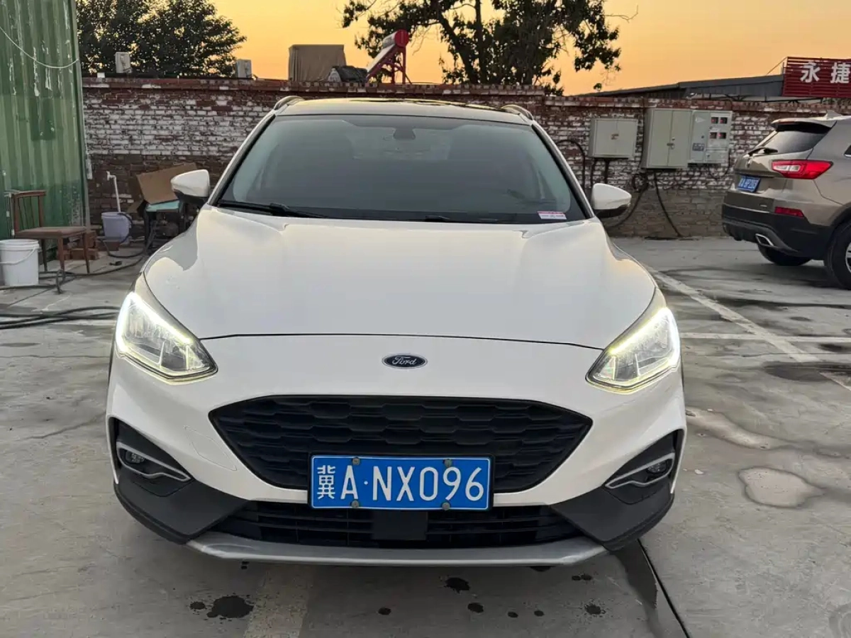 FORD FOCUS ACTIVE  2020