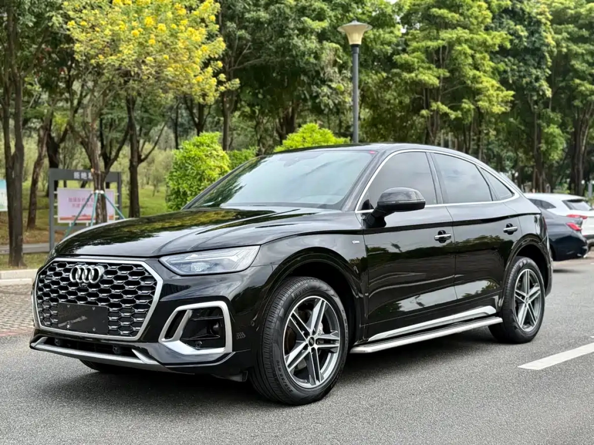 AUDI Q5L SPORTBACK