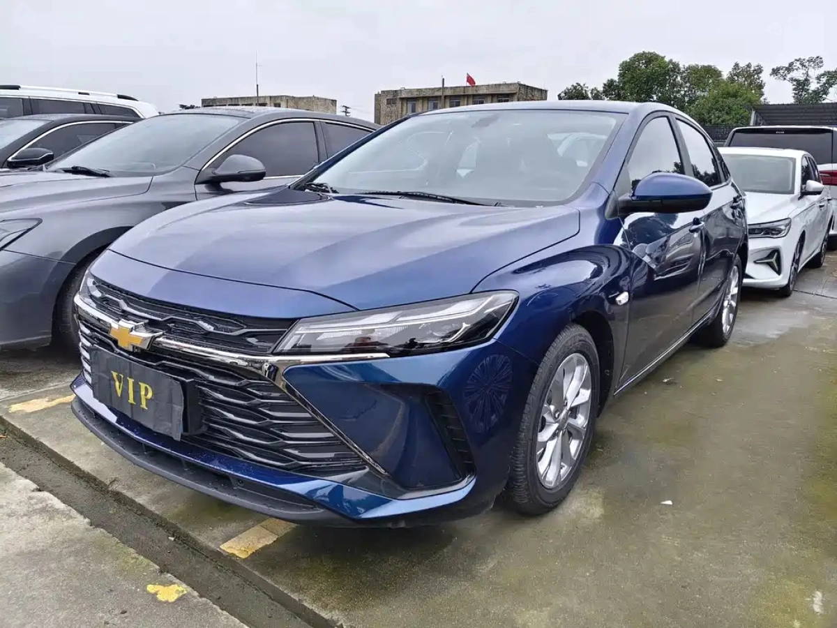 CHEVROLET CRUZE