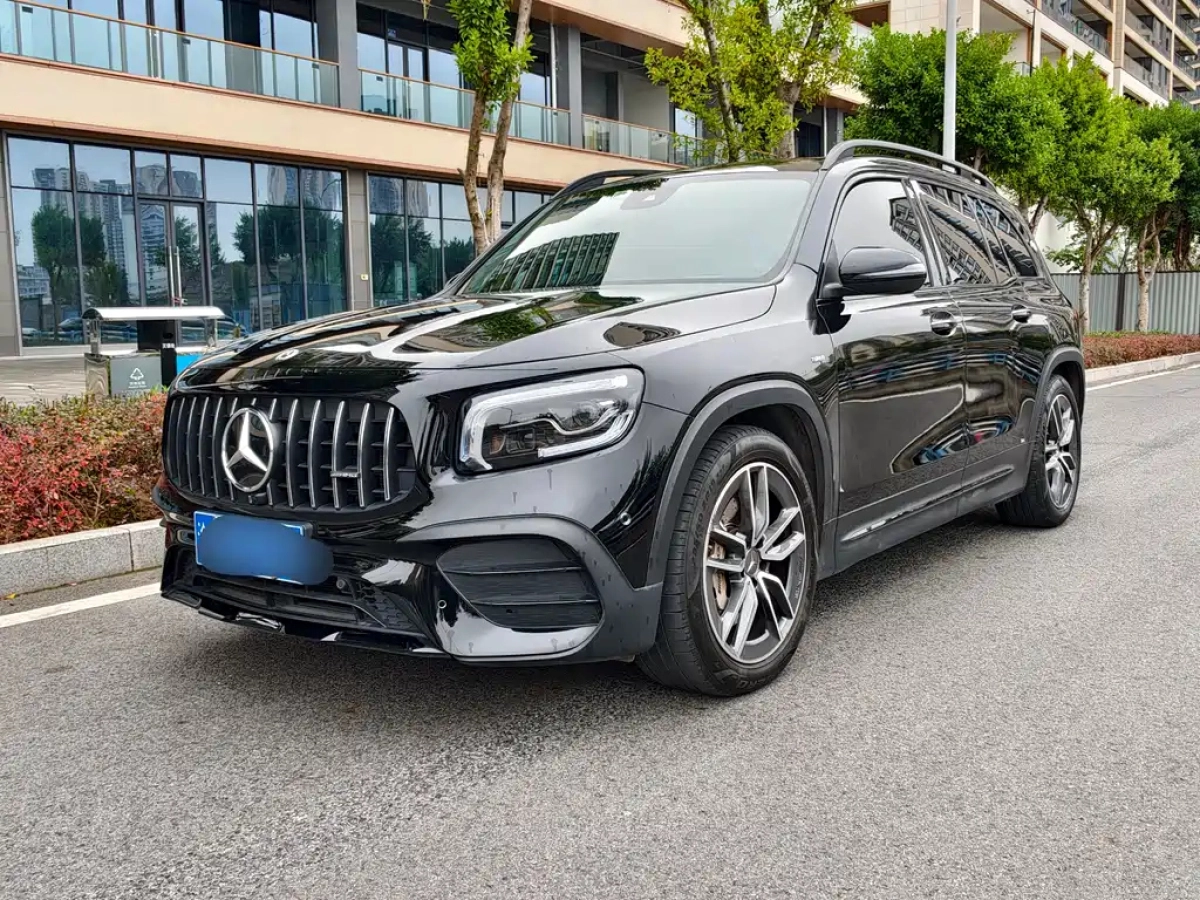 MERCEDES BENZ GLB AMG  2022