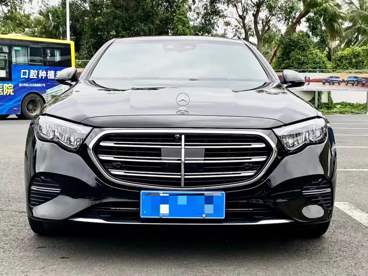 MERCEDES BENZ E-CLASS