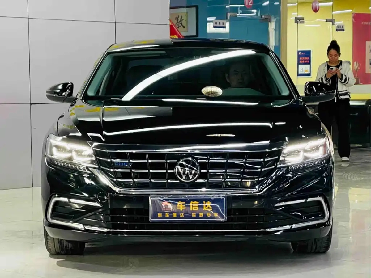 VOLKSWAGEN PASSAT NEW ENERGY