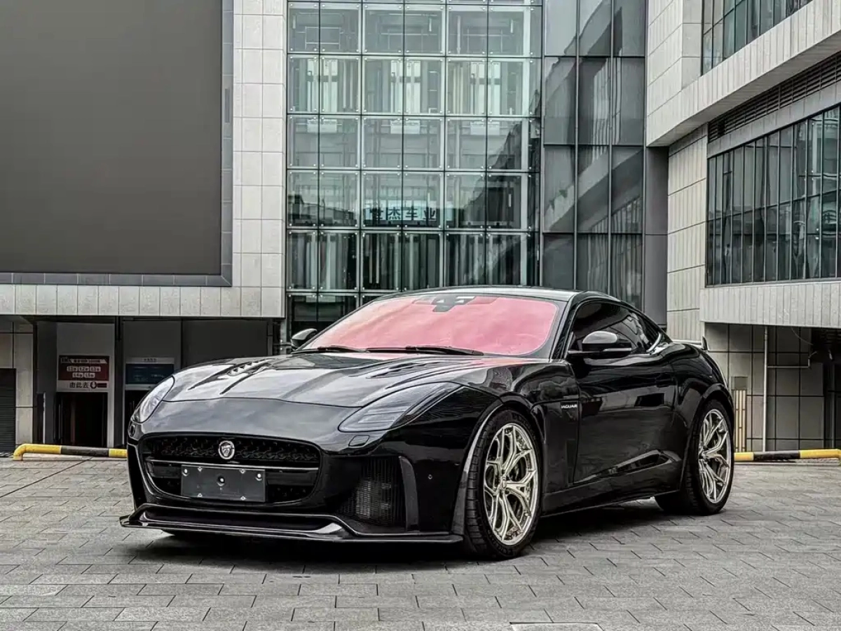 JAGUAR F-TYPE  2019
