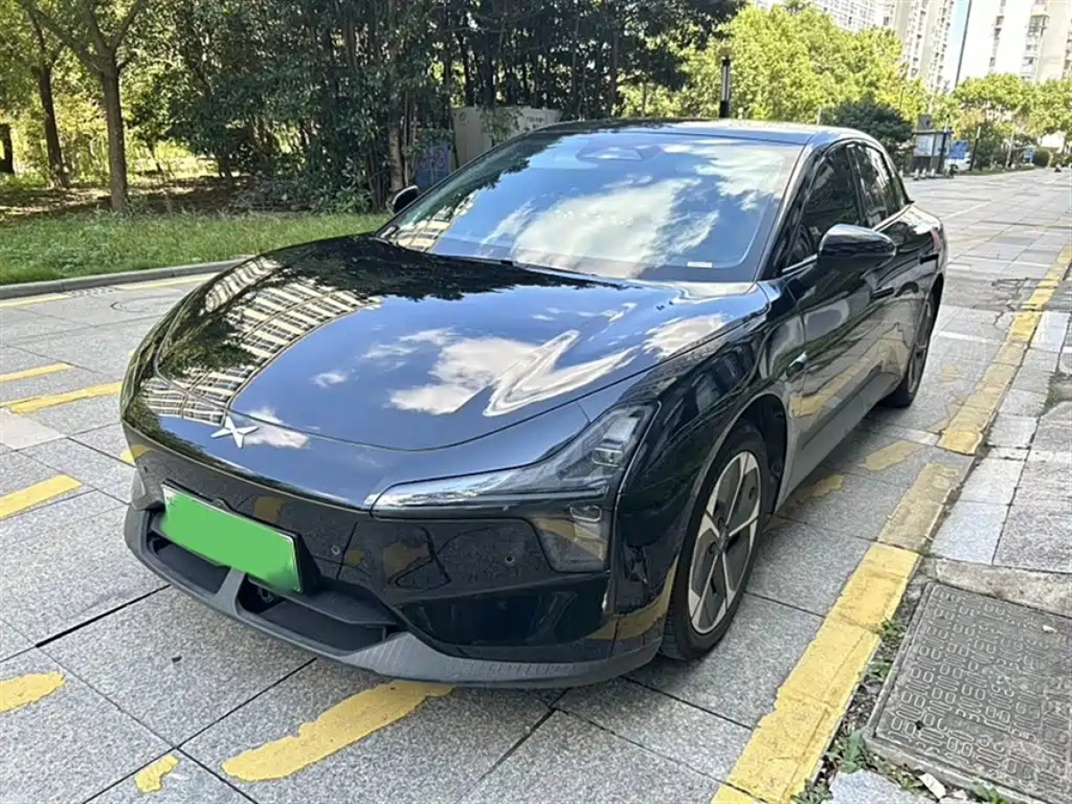 XPENG MOTORS MONA M03