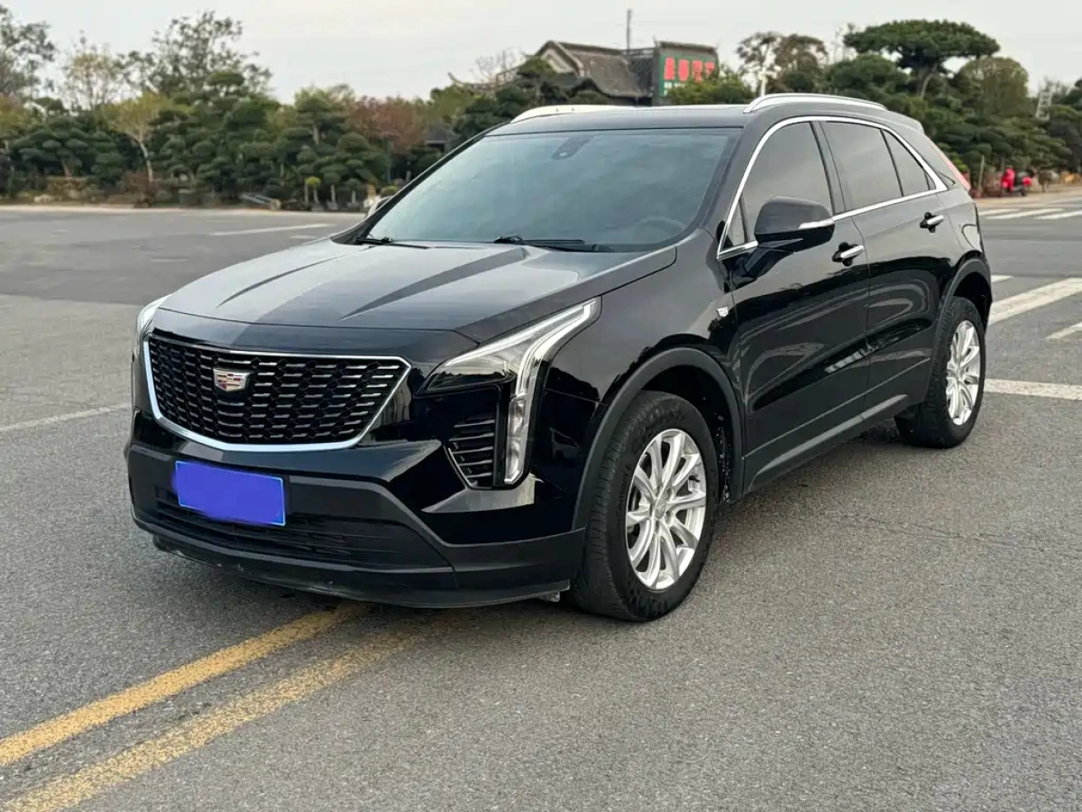 CADILLAC XT4