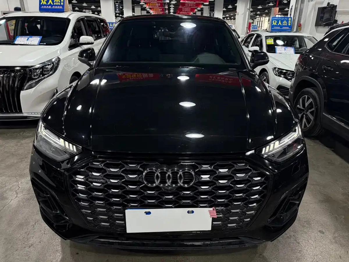 AUDI Q5L SPORTBACK