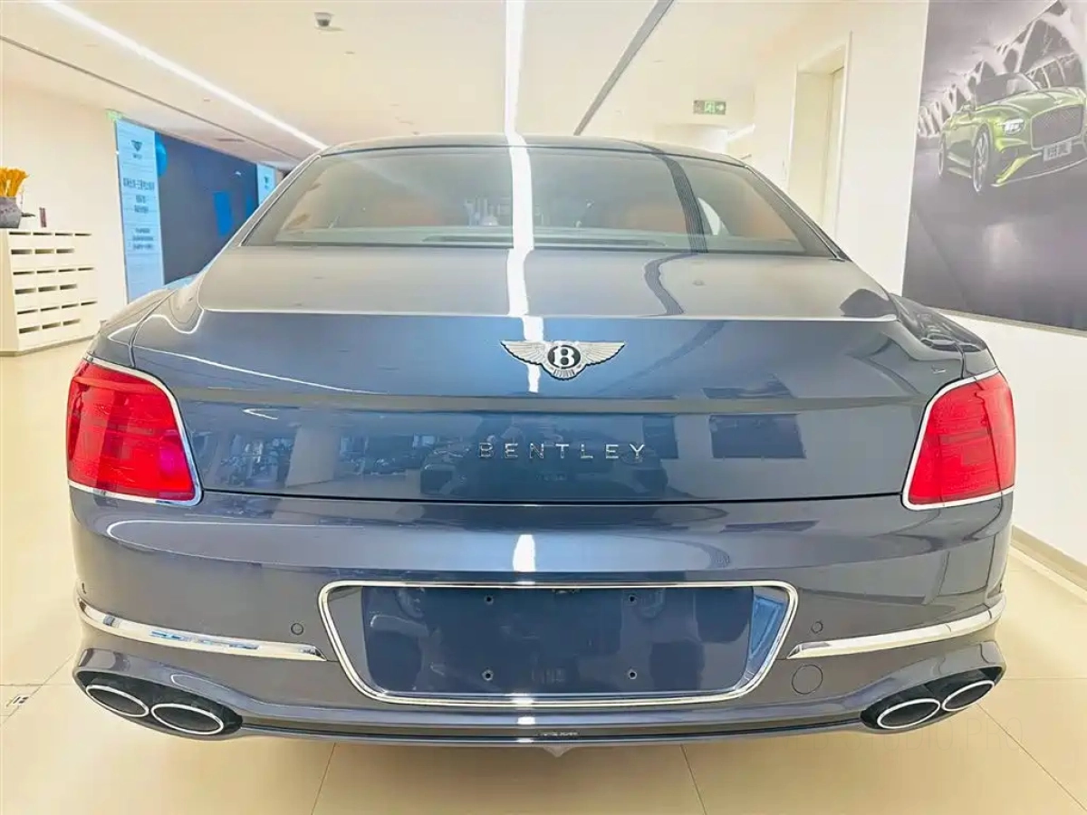 BENTLEY FLYING SPUR