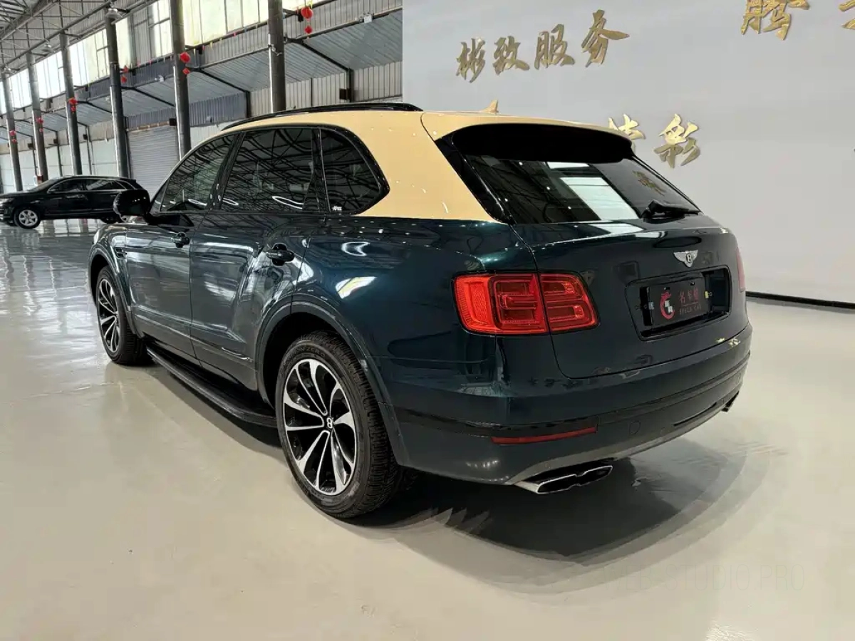 BENTLEY BENTAYGA