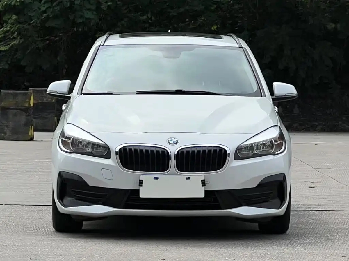 BMW 2-SERIES STATION WAGON