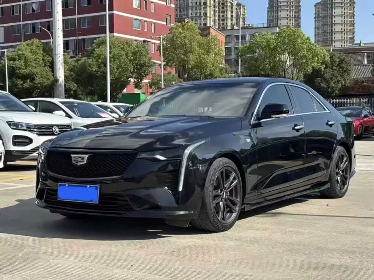 CADILLAC CT4  2022