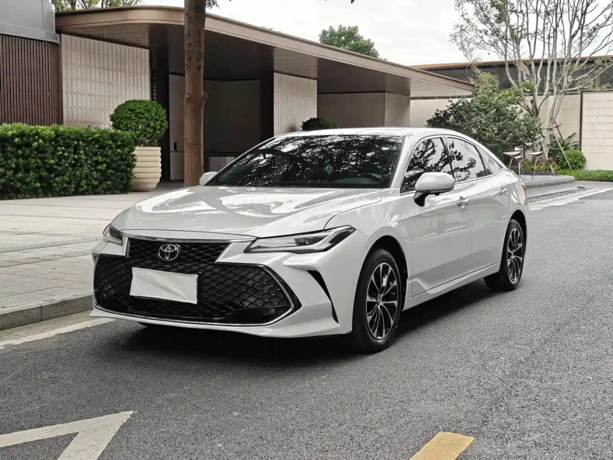 TOYOTA AVALON  2023
