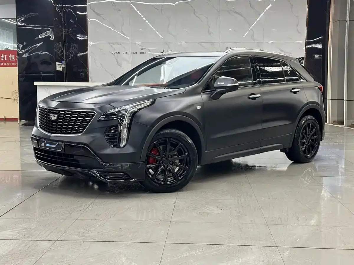 CADILLAC XT4