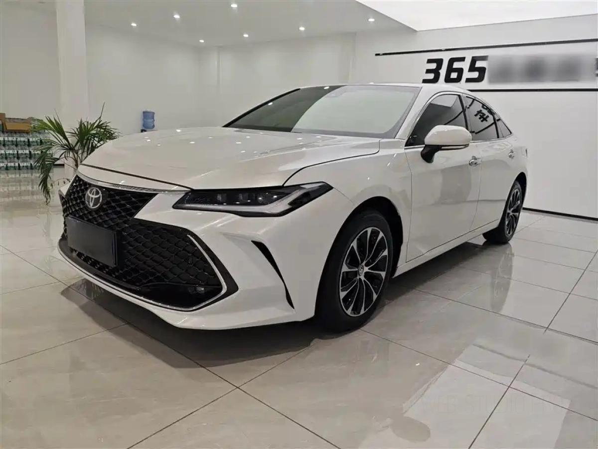 TOYOTA AVALON  2024