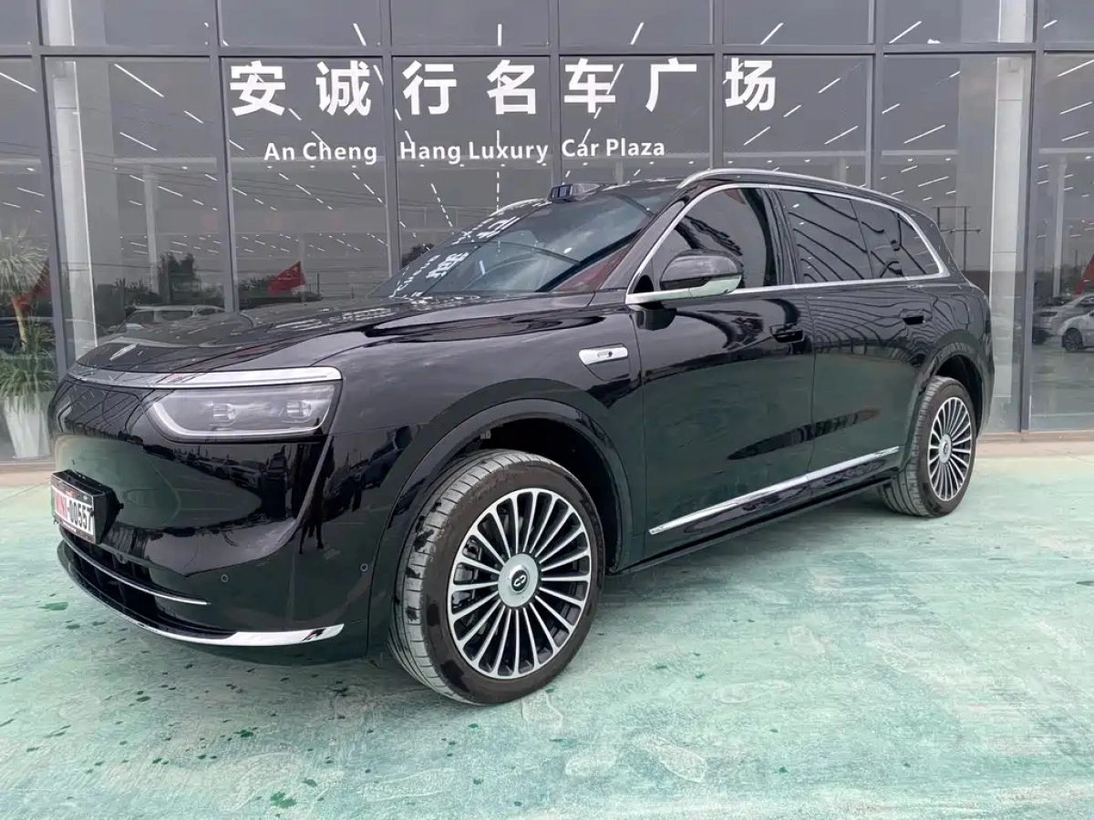 HUAWEI HARMON AITO M8  2025