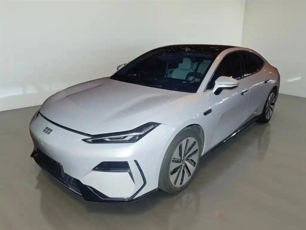 GEELY GALAXY GALAXY E8