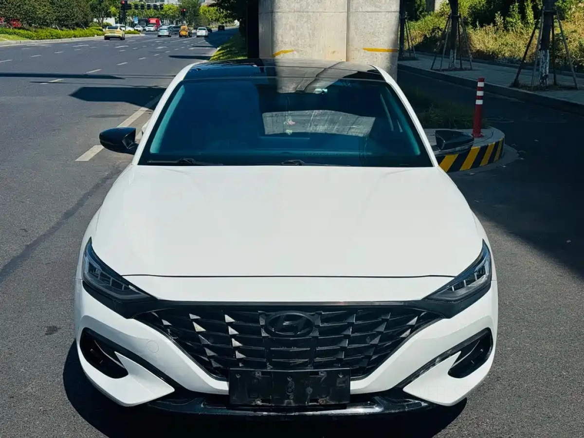 HYUNDAI LAFESTA  2019