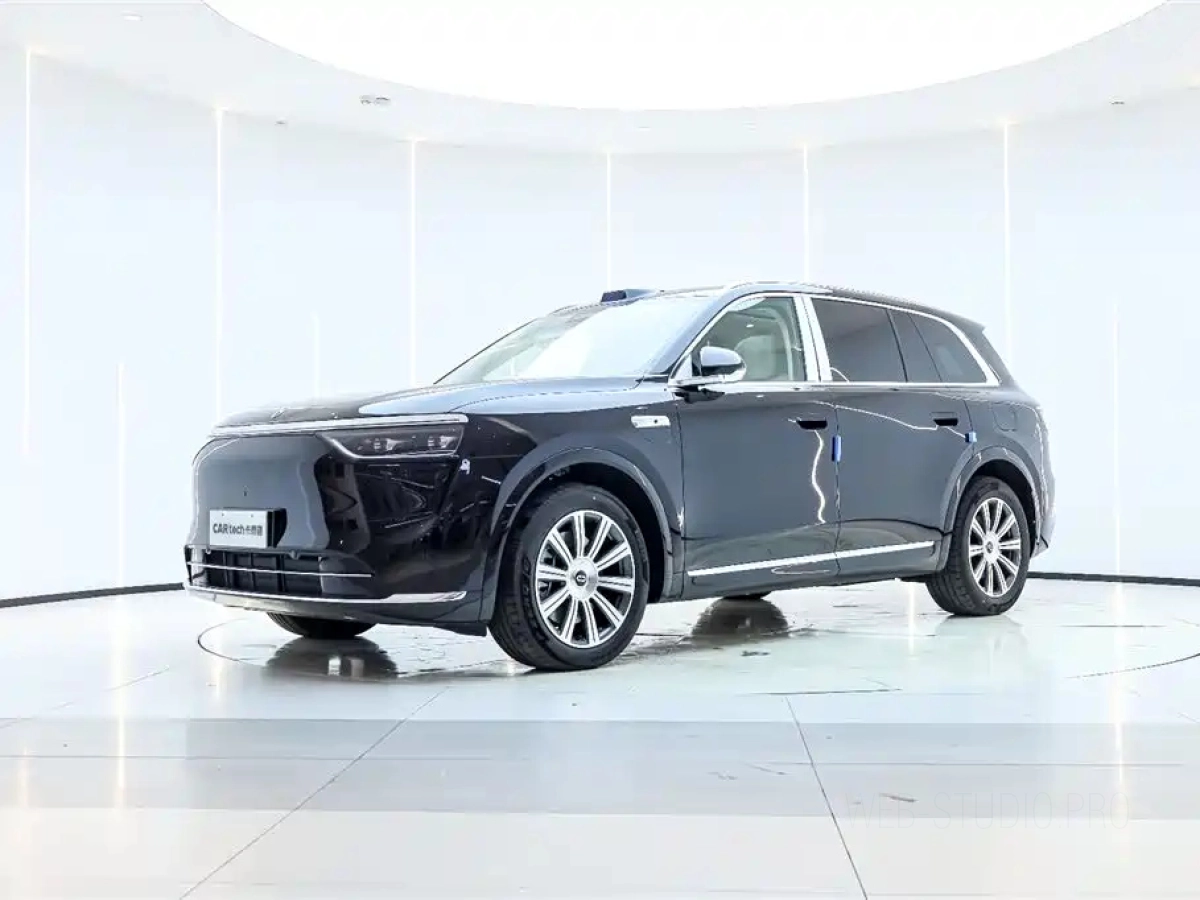 HUAWEI HARMON AITO M8  2025